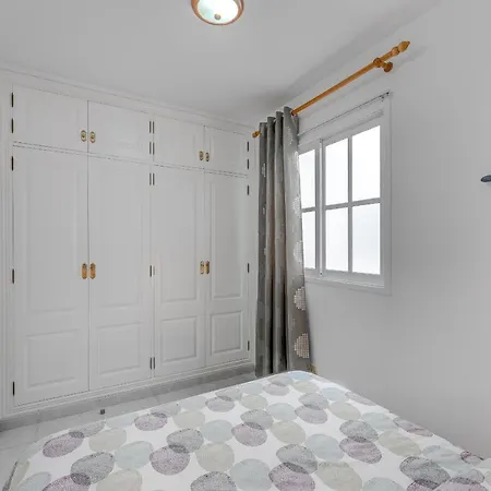 100m To A Spacious Apartm Playa San Juan
