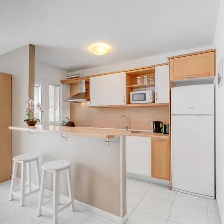 Apartment 100m To A Spacious Apartm Playa San Juan