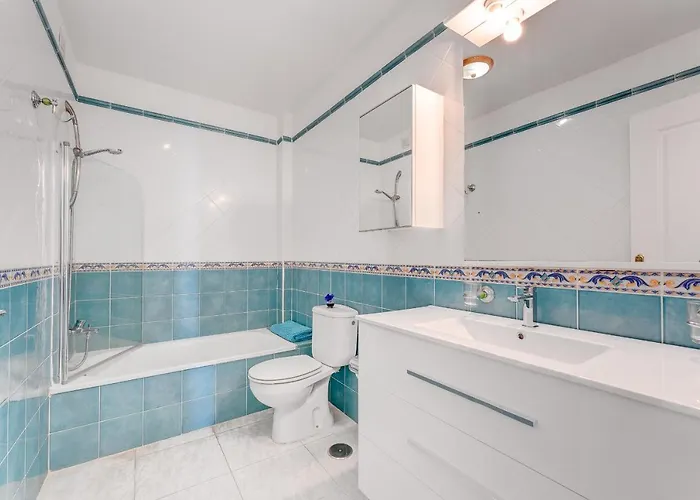 100m To A Spacious Apartm *