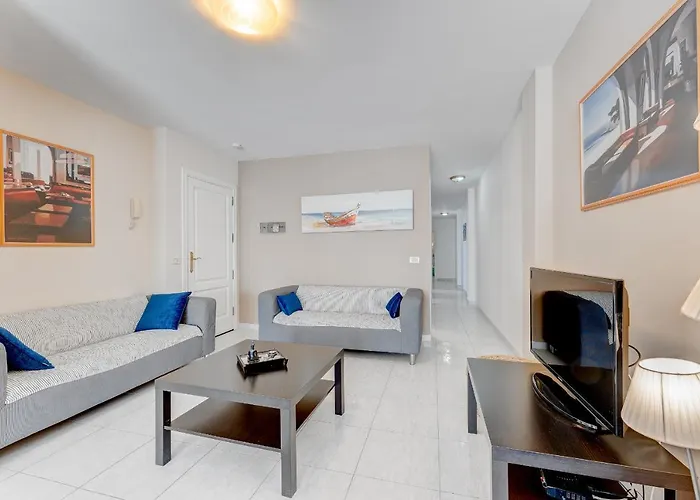 Apartman 100m To A Spacious Apartm *