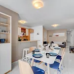 شقة 100m To A Spacious Apartm *
