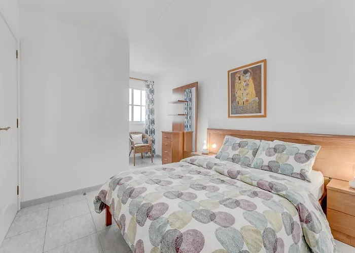 100m To A Spacious Apartm 公寓 圣胡安海滩