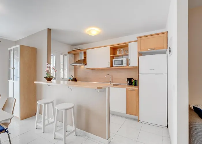 公寓 100m To A Spacious Apartm 圣胡安海滩